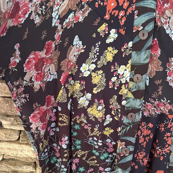 Sacred Threads Multicolor Floral Blouse - Picture 6 of 8